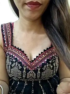 MIss-Naina from StripChat