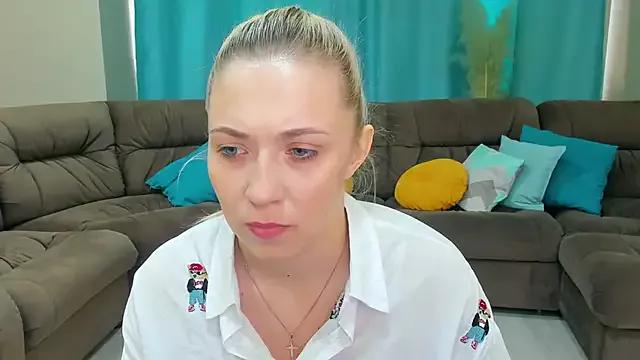 Explore our live girls sluts from our Custom and Multi clubs and checkout exclusive access to highly interactive content, such as shape, hair, titties, pussy type and many more.