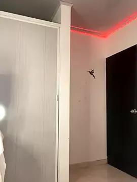 miss__caroline from StripChat is Freechat