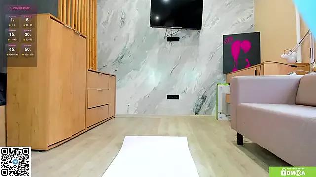 Explore our live girls sluts from our Custom and Multi clubs and checkout exclusive access to highly interactive content, such as shape, hair, titties, pussy type and many more.