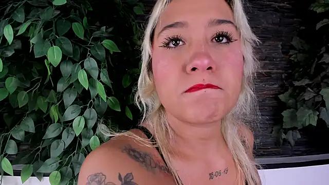 miss_danika from StripChat