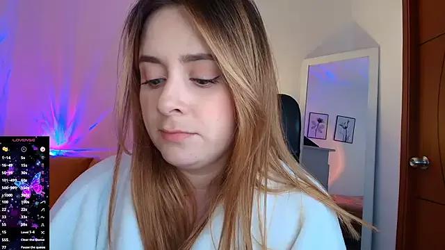 miss_seline from StripChat