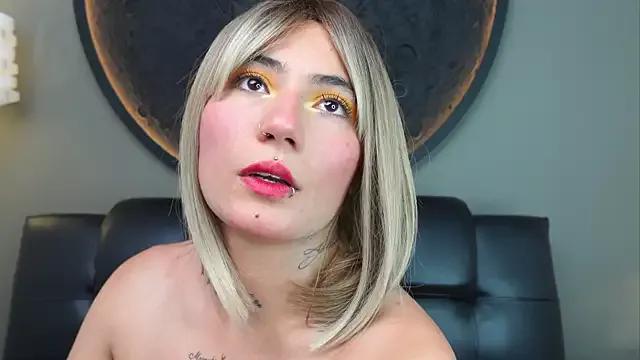 miss_sharlotte18 from StripChat