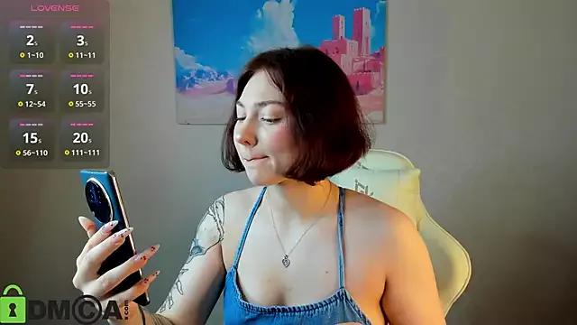 Miss_you_kiss from StripChat
