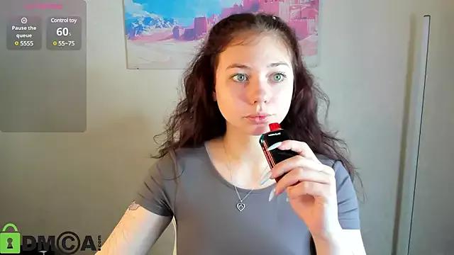 Miss_you_kiss from StripChat