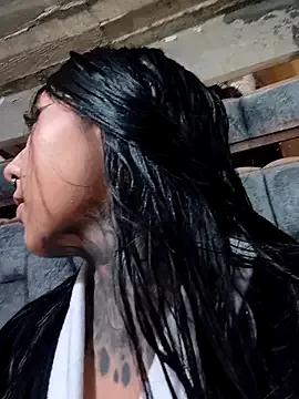 Explore our live girls sluts from our Custom and Multi clubs and checkout exclusive access to highly interactive content, such as shape, hair, titties, pussy type and many more.