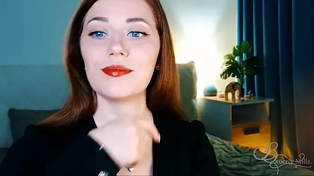 MissBeverlyMills from StripChat