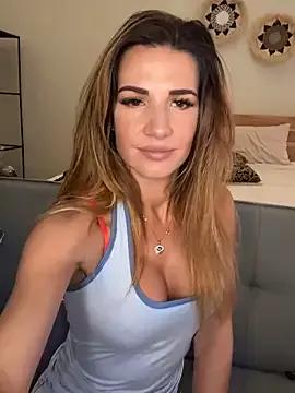 Explore our live girls sluts from our Custom and Multi clubs and checkout exclusive access to highly interactive content, such as shape, hair, titties, pussy type and many more.