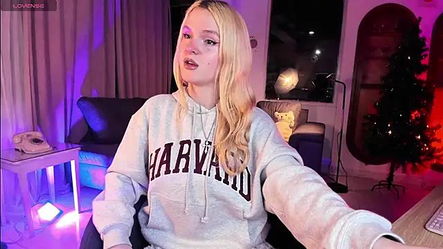 misschloe__ from StripChat