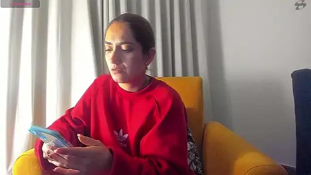 Explore our live girls sluts from our Custom and Multi clubs and checkout exclusive access to highly interactive content, such as shape, hair, titties, pussy type and many more.