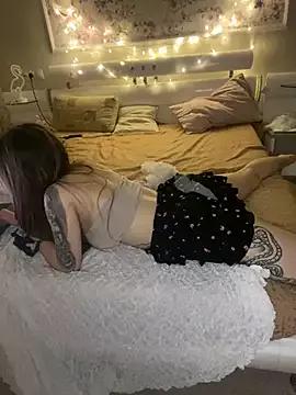 Explore our live girls sluts from our Custom and Multi clubs and checkout exclusive access to highly interactive content, such as shape, hair, titties, pussy type and many more.