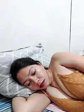 Explore our live girls sluts from our Custom and Multi clubs and checkout exclusive access to highly interactive content, such as shape, hair, titties, pussy type and many more.