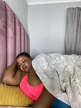 MissLola27 from StripChat is Freechat