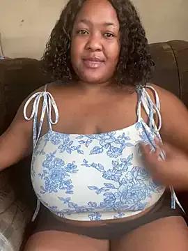 Missmoox24 from StripChat