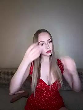 MissOyee from StripChat is Freechat