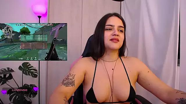 MissPuchi from StripChat