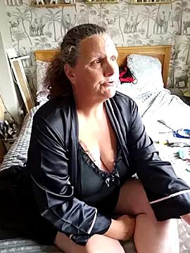 MissQueenBeex from StripChat