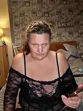 MissQueenBeex from StripChat
