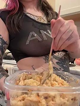 Explore our live girls sluts from our Custom and Multi clubs and checkout exclusive access to highly interactive content, such as shape, hair, titties, pussy type and many more.