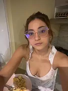 Explore our live girls sluts from our Custom and Multi clubs and checkout exclusive access to highly interactive content, such as shape, hair, titties, pussy type and many more.