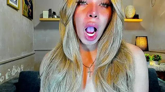 MISSTRESSNathalie_xx from StripChat is Freechat