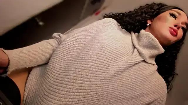 MissValentinaJohnson from StripChat is Freechat