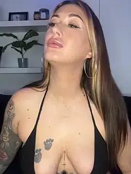 Missy_Sinsxx from StripChat is Freechat