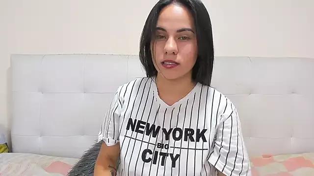 MissyJolie_ from StripChat is Freechat