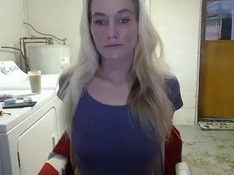missymilf from StripChat
