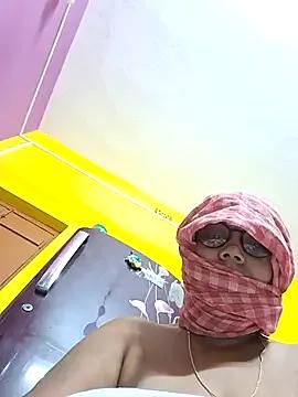 mistirani from StripChat is Freechat