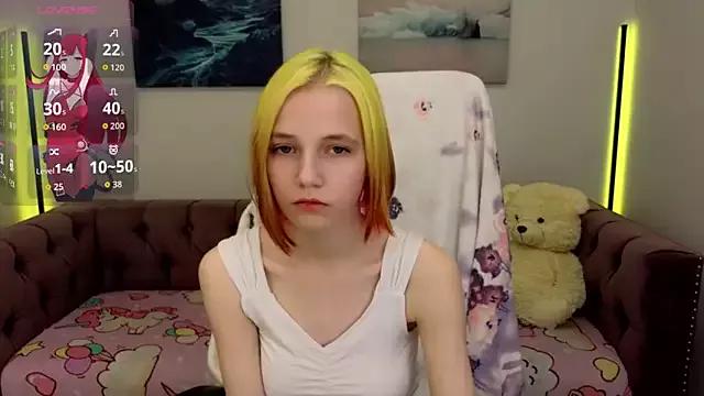 MitaSide from StripChat is Freechat