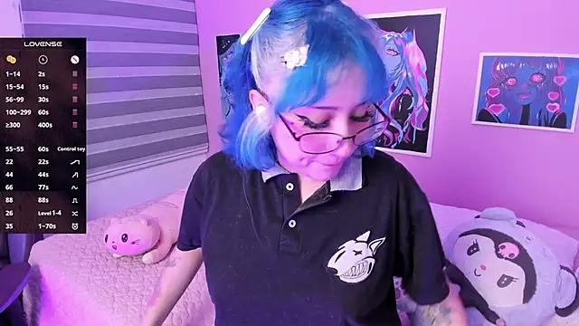 Explore our live girls sluts from our Custom and Multi clubs and checkout exclusive access to highly interactive content, such as shape, hair, titties, pussy type and many more.