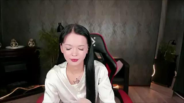 Explore our live girls sluts from our Custom and Multi clubs and checkout exclusive access to highly interactive content, such as shape, hair, titties, pussy type and many more.