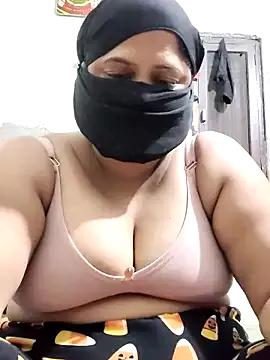 Mmm143 webcams show profile image 