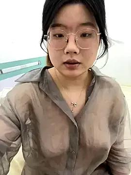 mmmyin20 from StripChat is Freechat