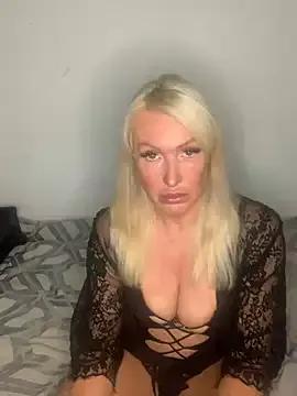modeljadeelee from StripChat is Freechat