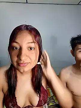 Molly_and_Milo from StripChat is Freechat