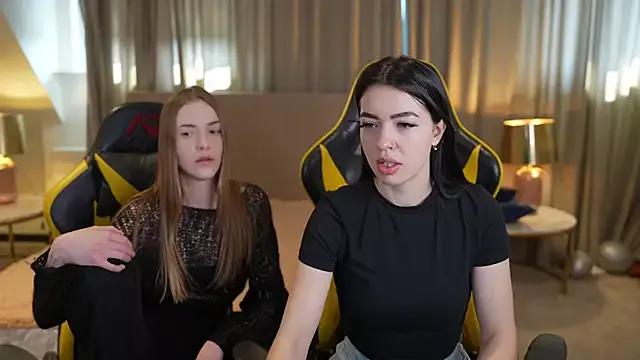 Explore our live girls sluts from our Custom and Multi clubs and checkout exclusive access to highly interactive content, such as shape, hair, titties, pussy type and many more.