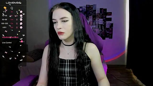 Molly_Crystall from StripChat