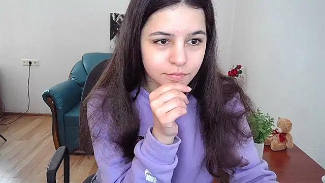 Explore our live girls sluts from our Custom and Multi clubs and checkout exclusive access to highly interactive content, such as shape, hair, titties, pussy type and many more.