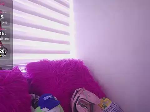 Explore our live girls sluts from our Custom and Multi clubs and checkout exclusive access to highly interactive content, such as shape, hair, titties, pussy type and many more.