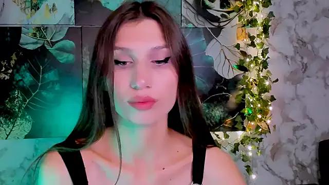 Explore our live girls sluts from our Custom and Multi clubs and checkout exclusive access to highly interactive content, such as shape, hair, titties, pussy type and many more.