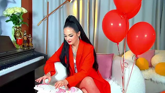 MollyMillsen from StripChat