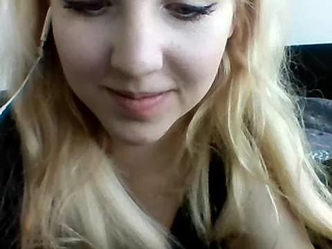 MollyRosa from StripChat