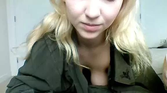 MollyRosa from StripChat