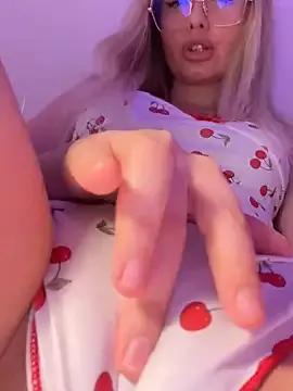mollyxxx from StripChat