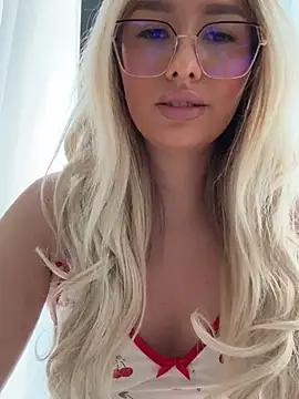 mollyxxx from StripChat