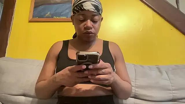 MommyConfident from StripChat is Freechat
