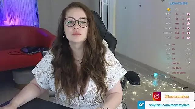 Explore our live girls sluts from our Custom and Multi clubs and checkout exclusive access to highly interactive content, such as shape, hair, titties, pussy type and many more.