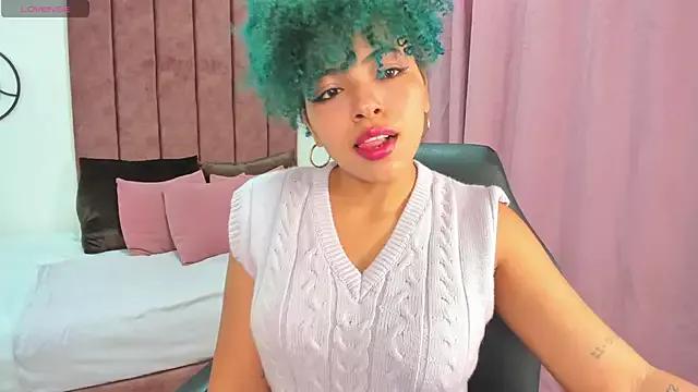 momo_ayasse from StripChat